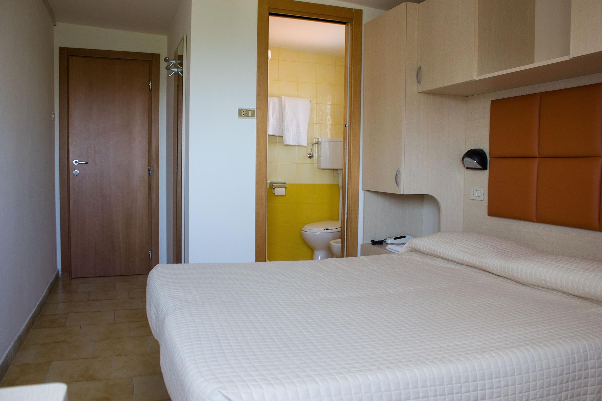 Hotel Stresa Rimini Bagian luar foto